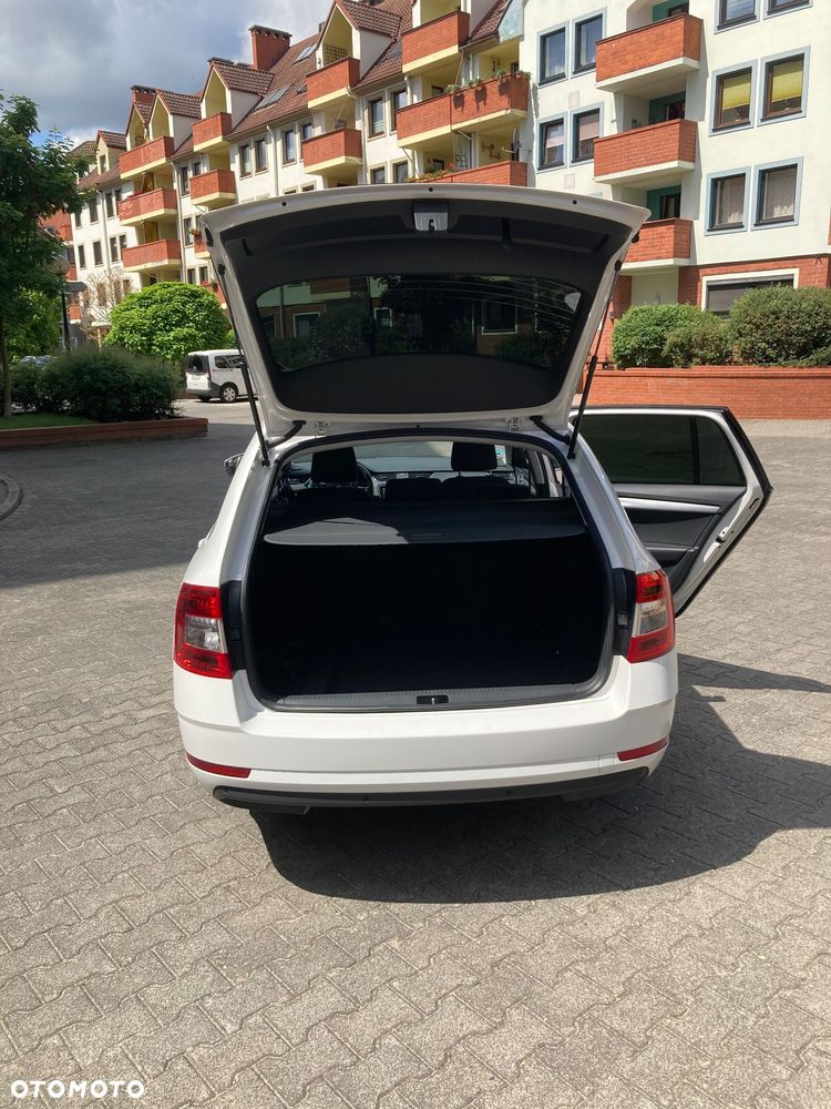 Skoda Octavia 1.5 TSI ACT Ambition - 3