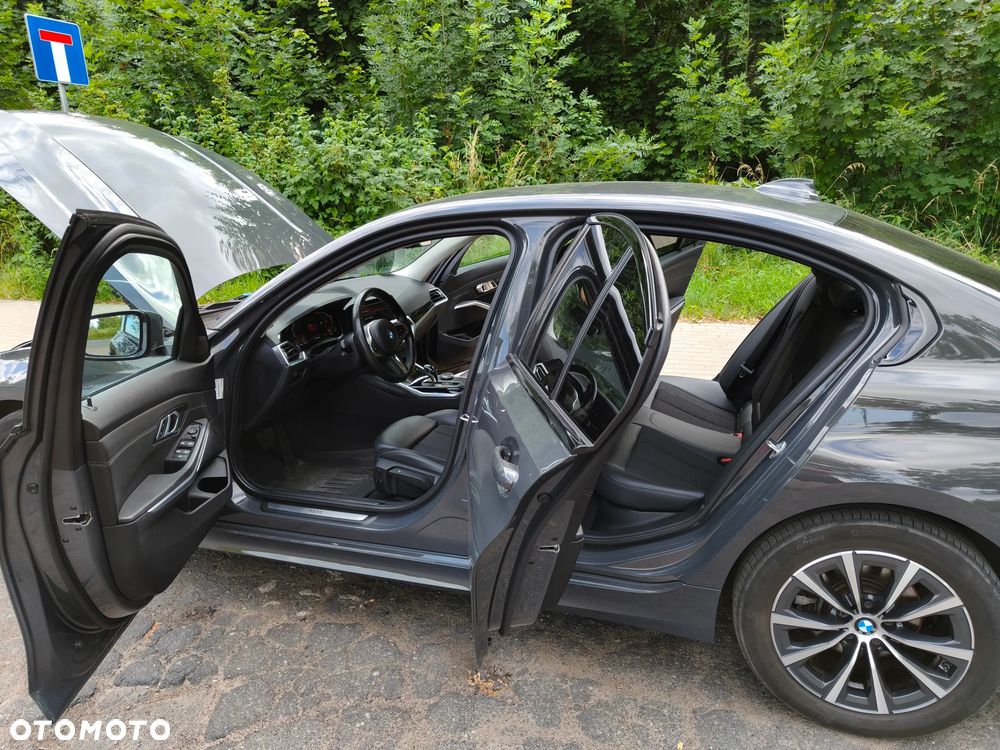 BMW Seria 3 320d xDrive - 20