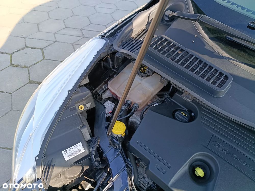 Ford Kuga 2.0 TDCi 4x4 Titanium - 34