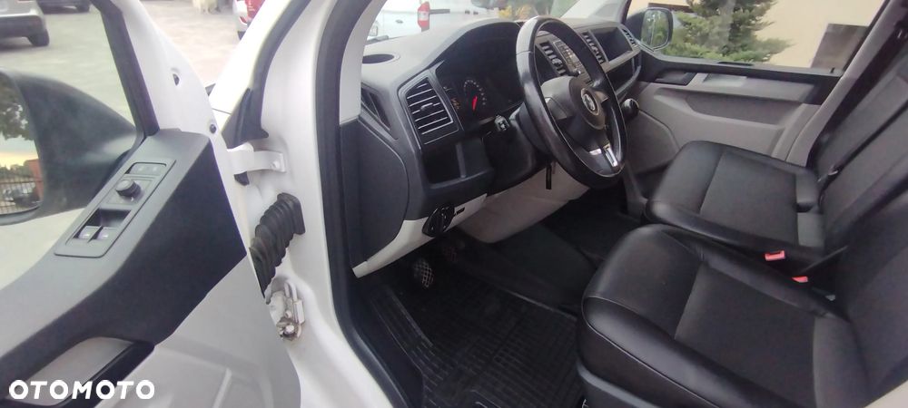 Volkswagen Transporter T6 - 12