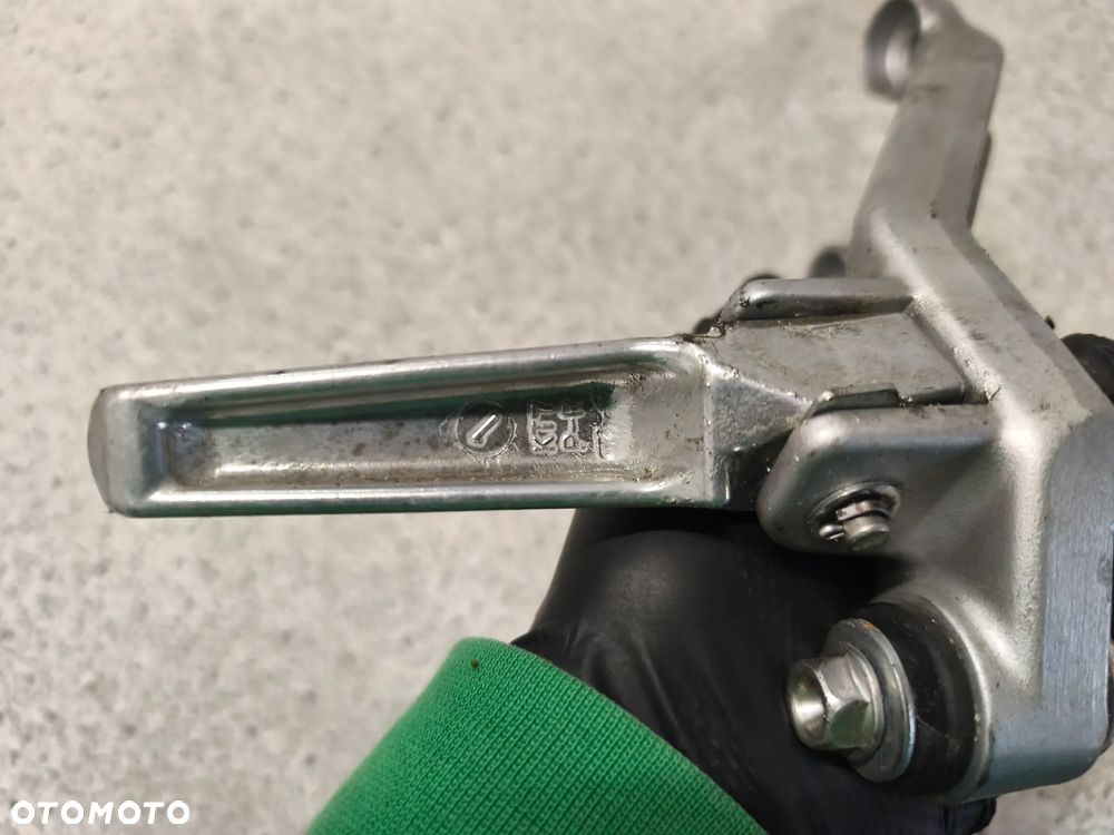 Set prawy tył, podnożek pasażera Honda CBR 900RR CBR900 RR CBR900RR CBR 900 RR - 9