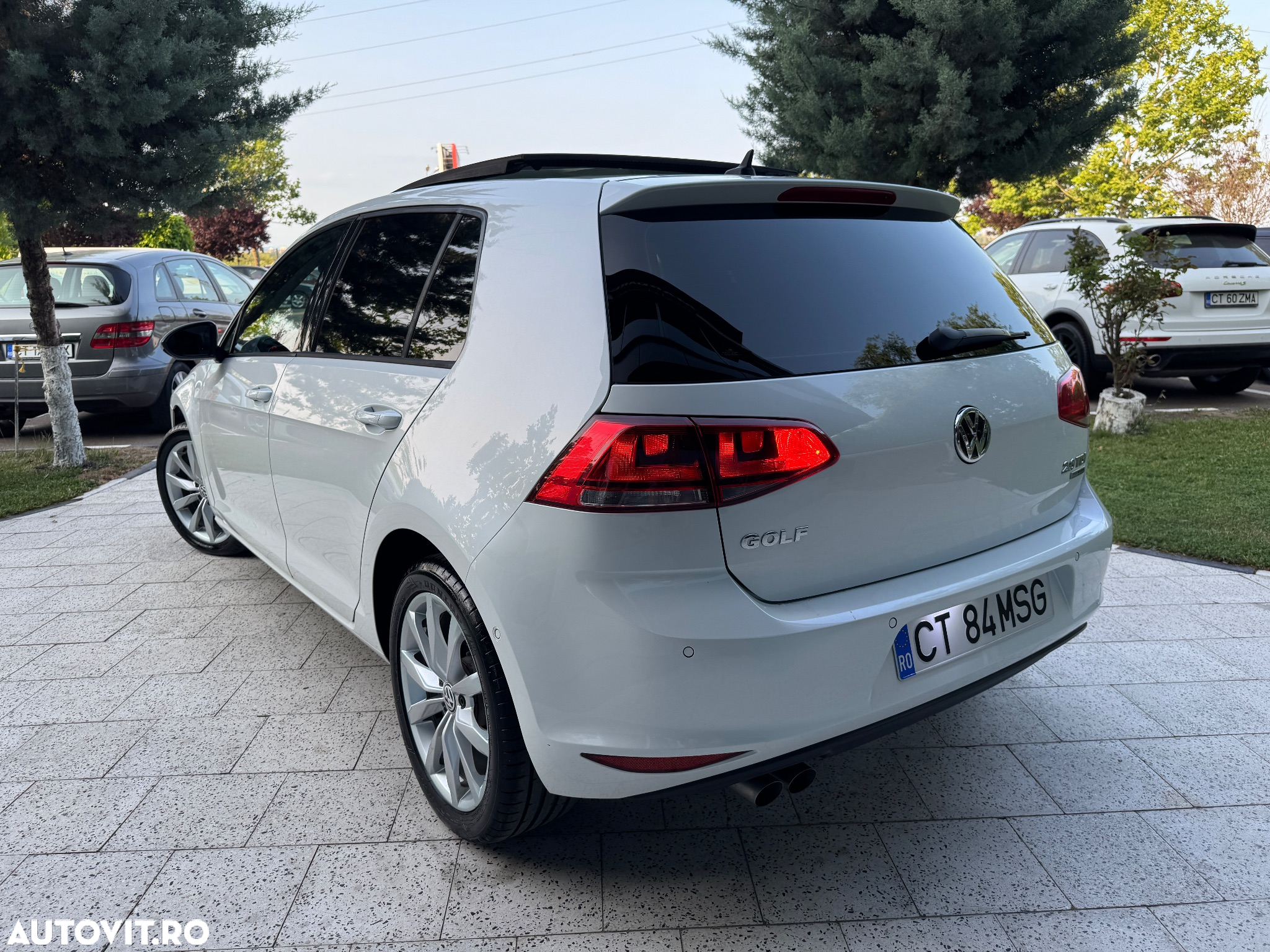 Volkswagen Golf 2.0 TDI SCR DSG Comfortline - 25