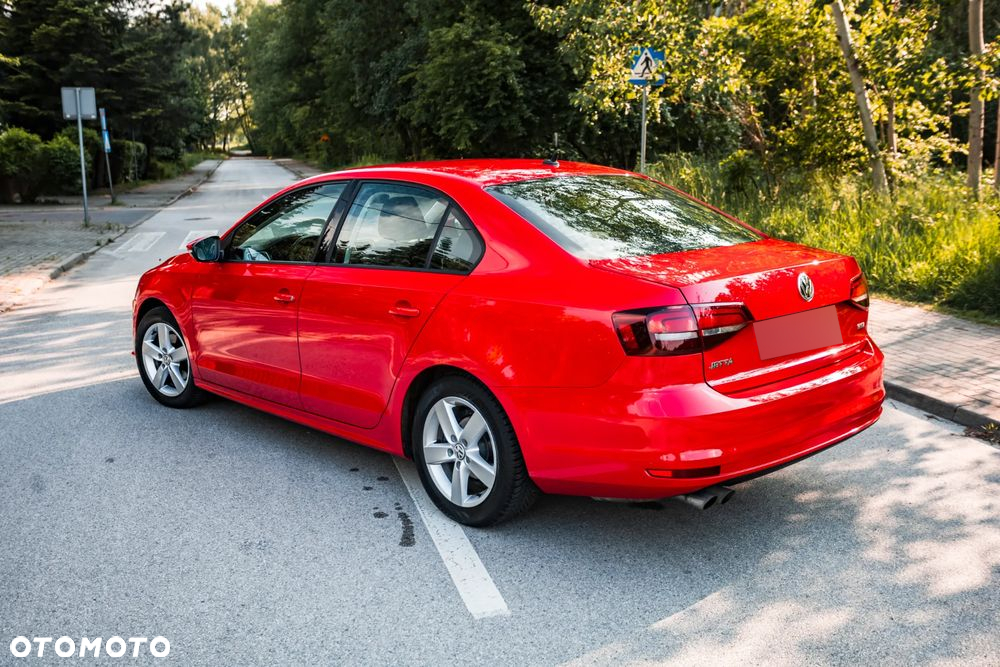 Volkswagen Jetta 1.4 TSI BMT Highline - 12