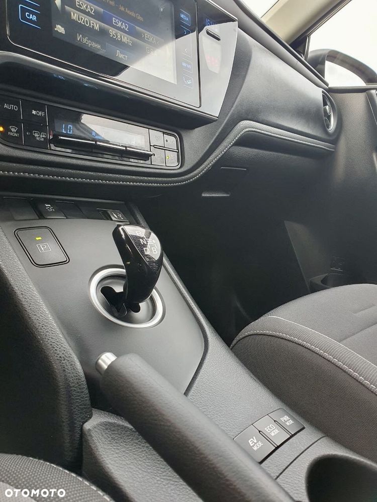 Toyota Auris Hybrid 135 Comfort - 18