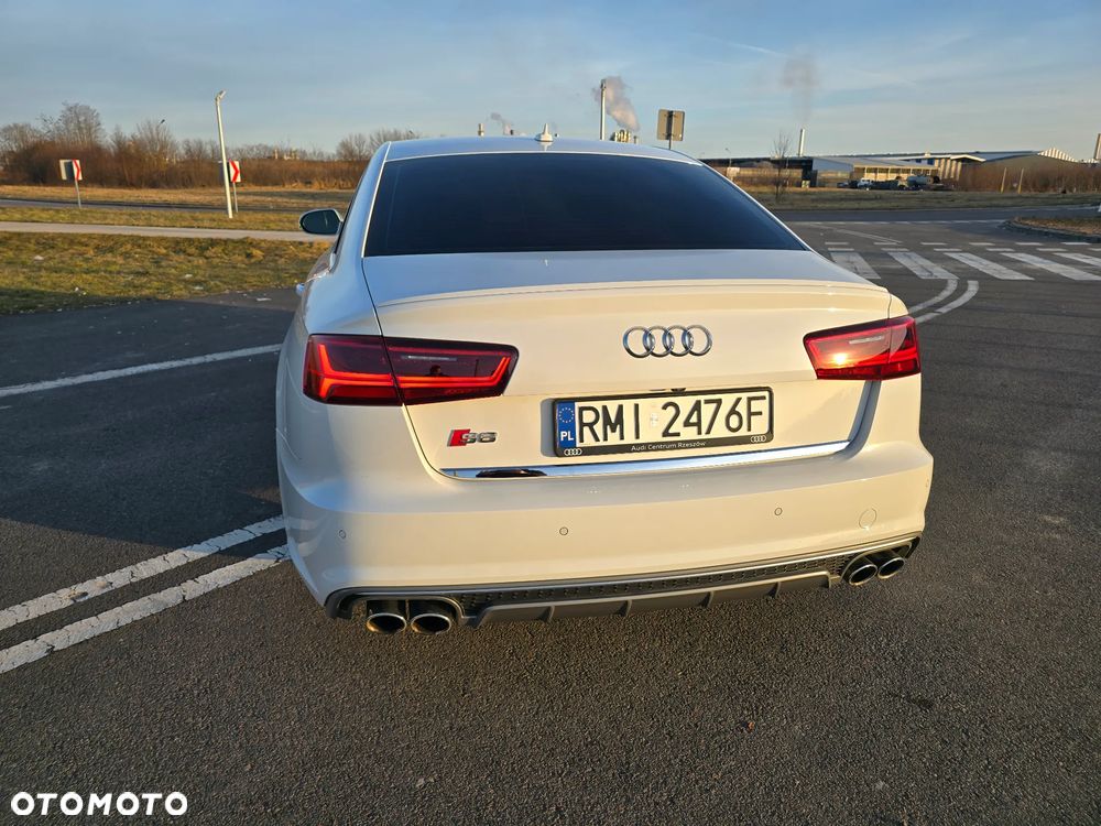 Audi S6 Limousine - 10