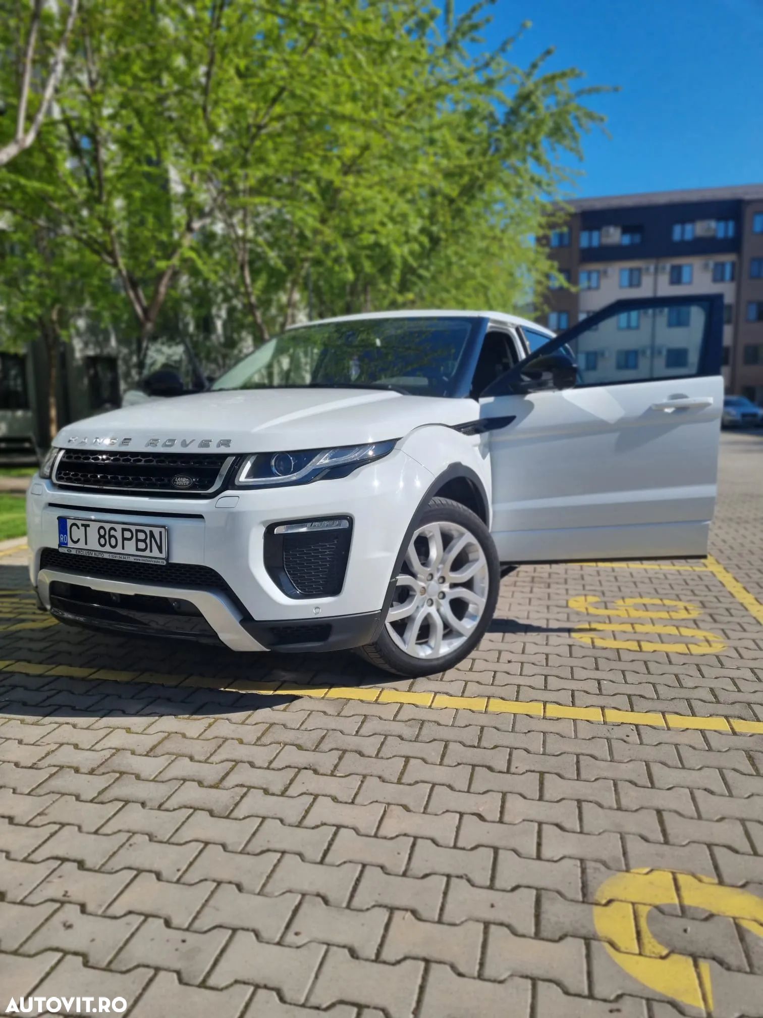 Land Rover Range Rover Evoque - 1