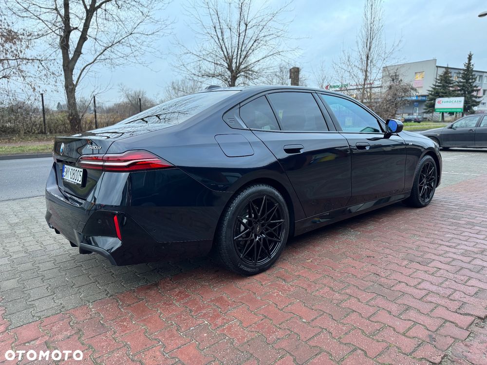 BMW Seria 5 520d xDrive mHEV - 3