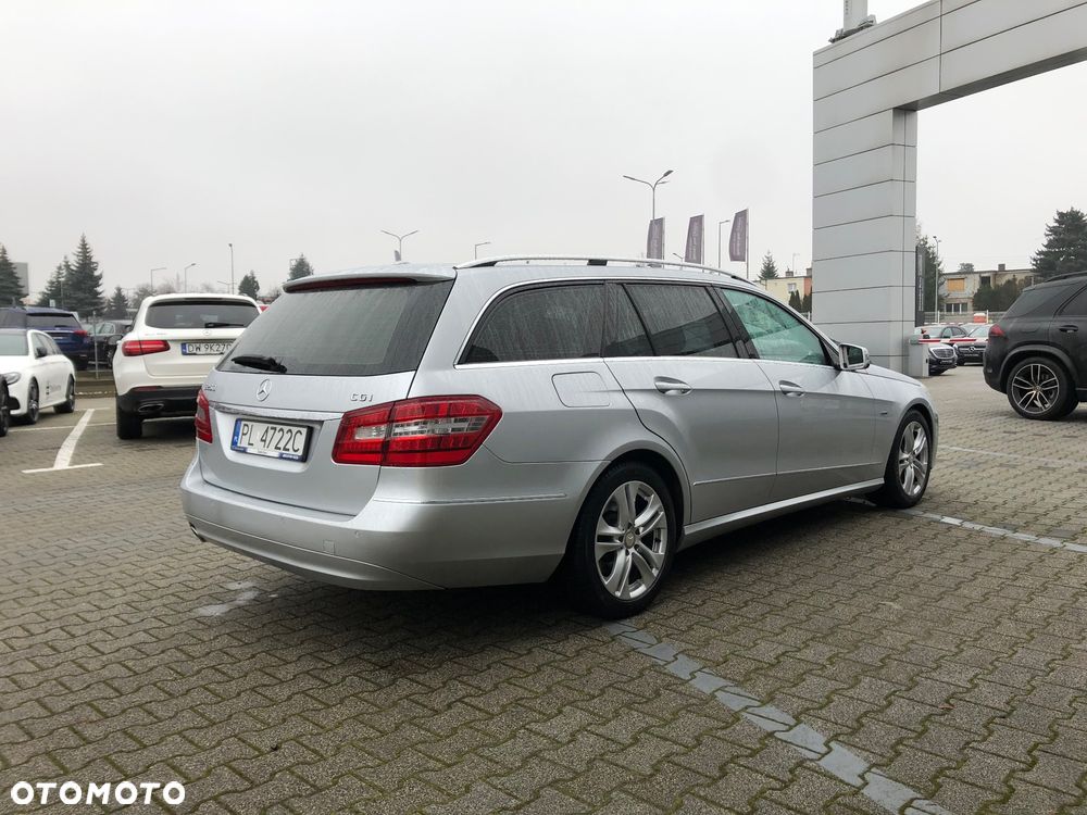 Mercedes-Benz Klasa E 250 T CGI BlueEFFICIENCY Automatik Avantgarde - 3
