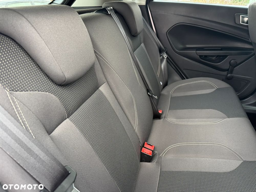 Ford Fiesta 1.5 TDCi Titanium - 29