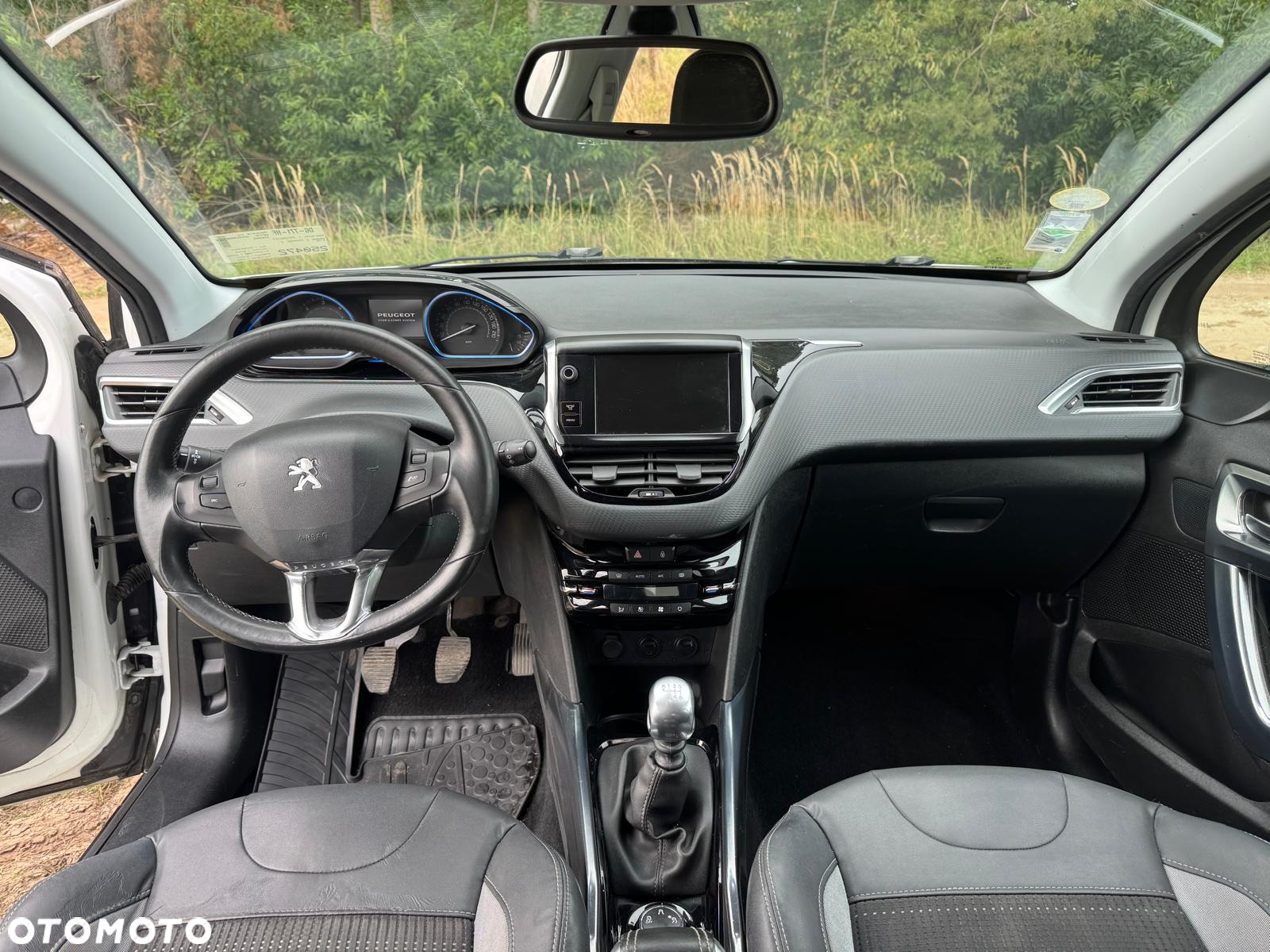 Peugeot 2008 e-HDi FAP 115 STOP & START Allure - 14