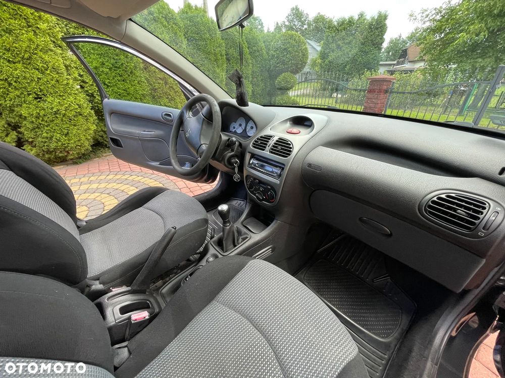 Peugeot 206 1.1 X-Line - 16