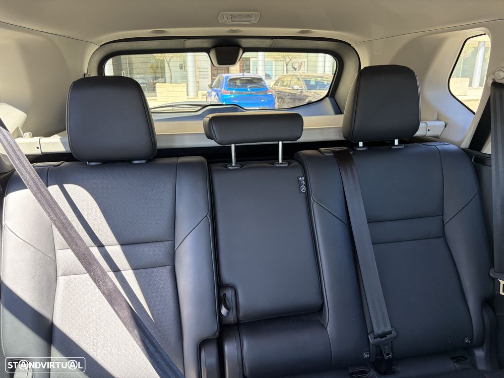 Nissan X-Trail - 4