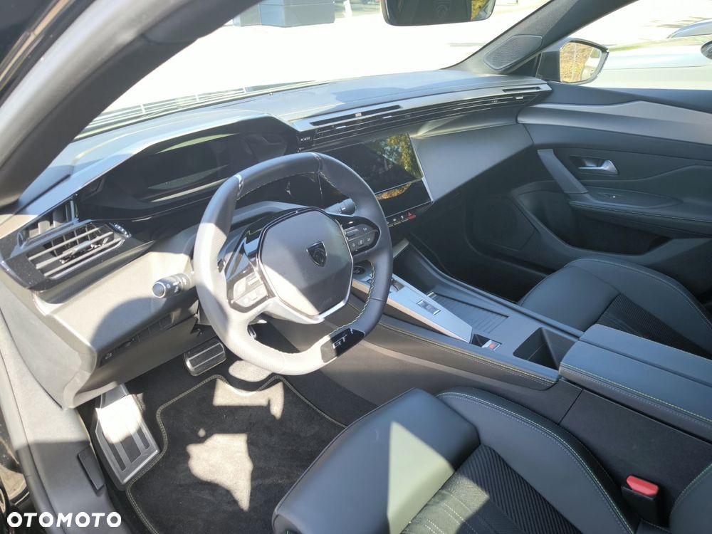 Peugeot 408 1.2 PureTech mHEV GT S&S e-DCS6 - 12