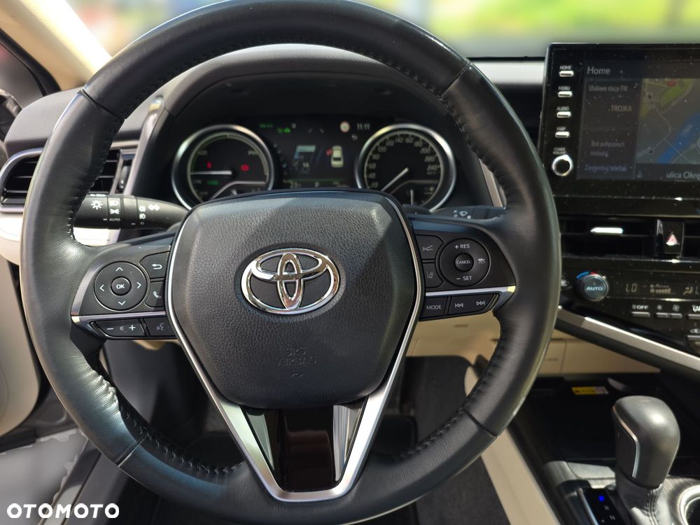 Toyota Camry 2.5 Hybrid Executive CVT - 16