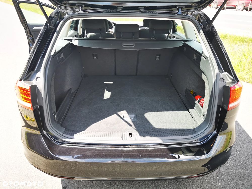 Volkswagen Passat Variant 1.4 TSI BMT Comfortline - 23