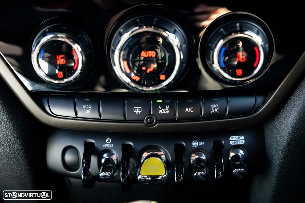 MINI Countryman Cooper SE ALL4 Auto - 22