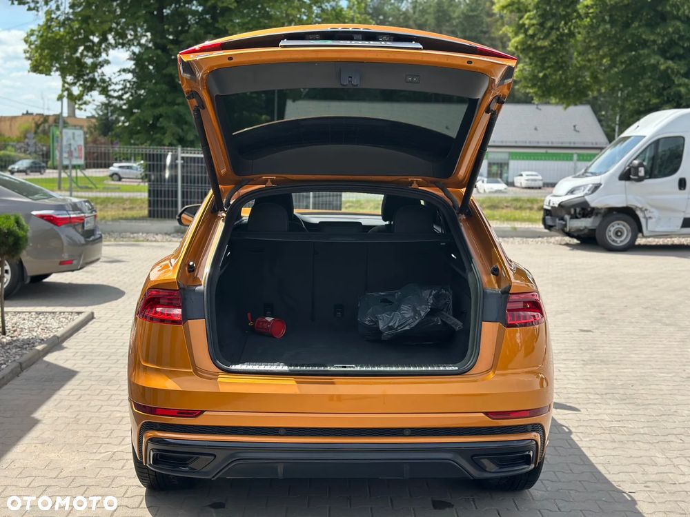 Audi Q8 55 TFSI mHEV Quattro Tiptronic - 9
