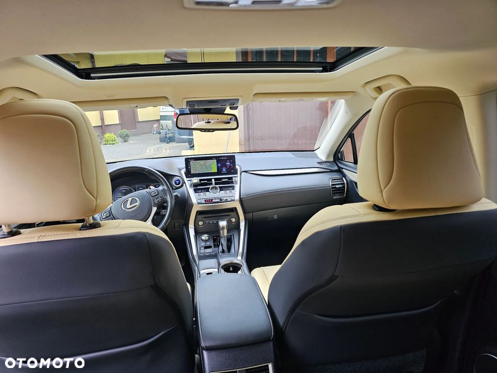 Lexus NX 300h Elegance 2WD - 25