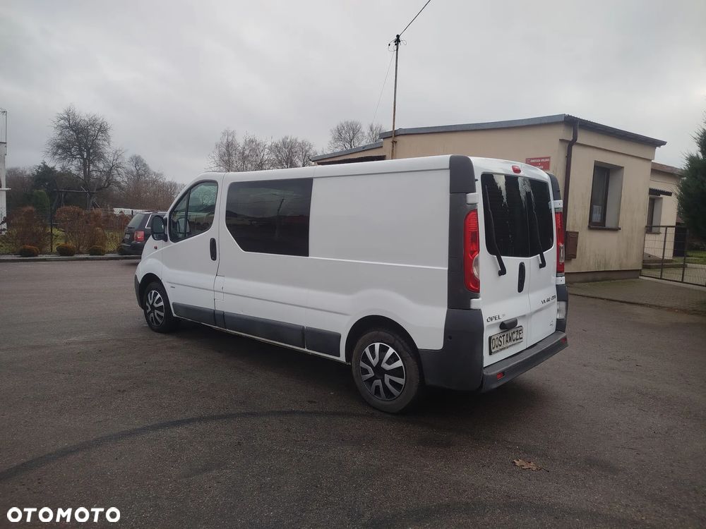 Opel Vivaro - 11