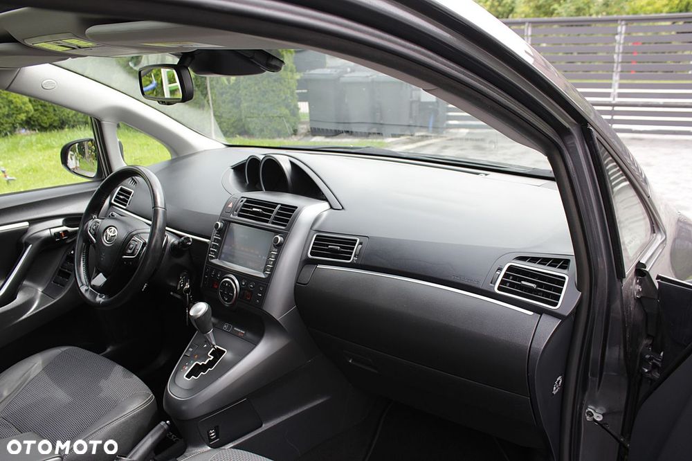 Toyota Verso 1.8 Prestige MS EU6 - 34