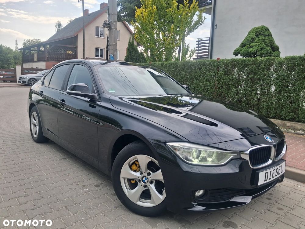 BMW Seria 3 318d Sport Line - 35