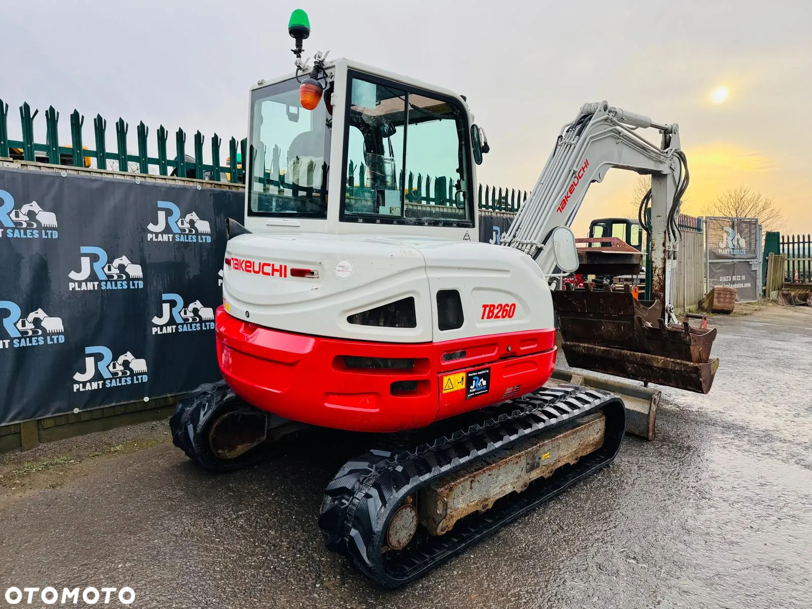 Takeuchi TB260 - 3