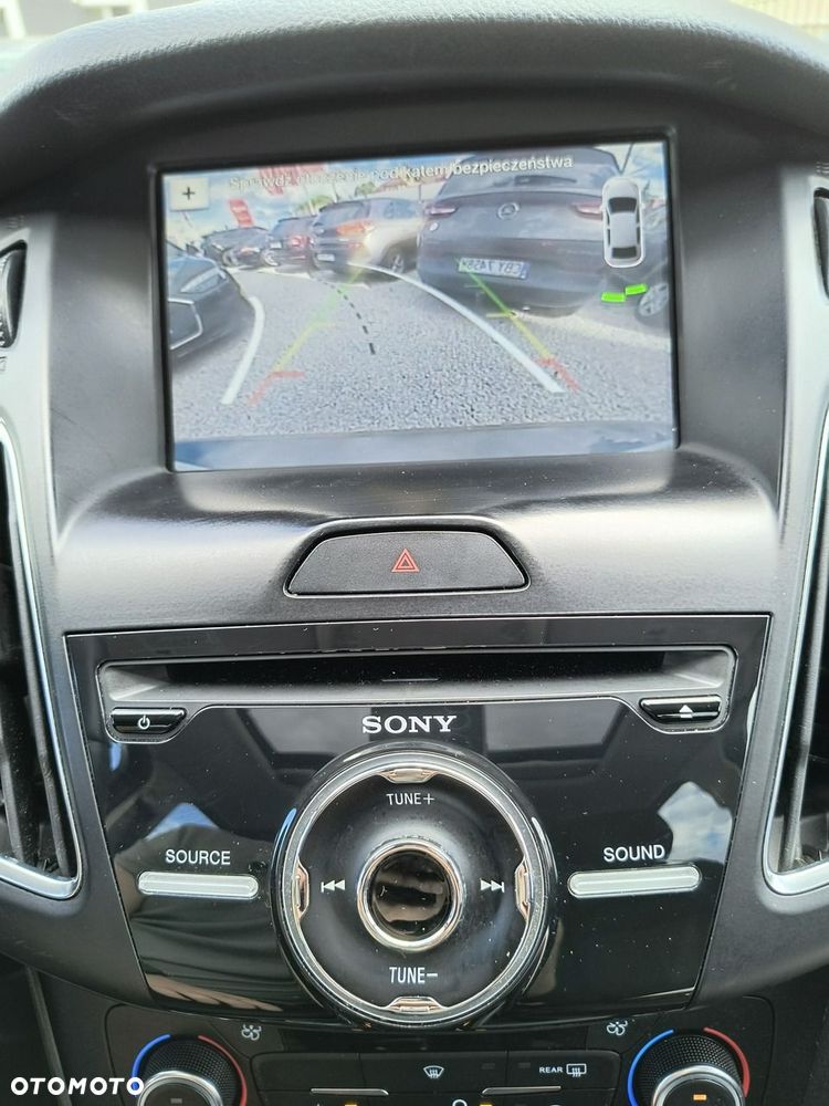 Ford Focus - 32