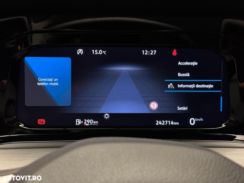 Volkswagen Golf - 22