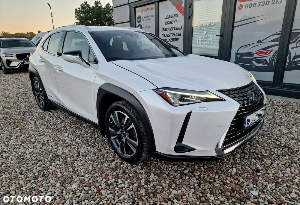 Lexus UX - 6