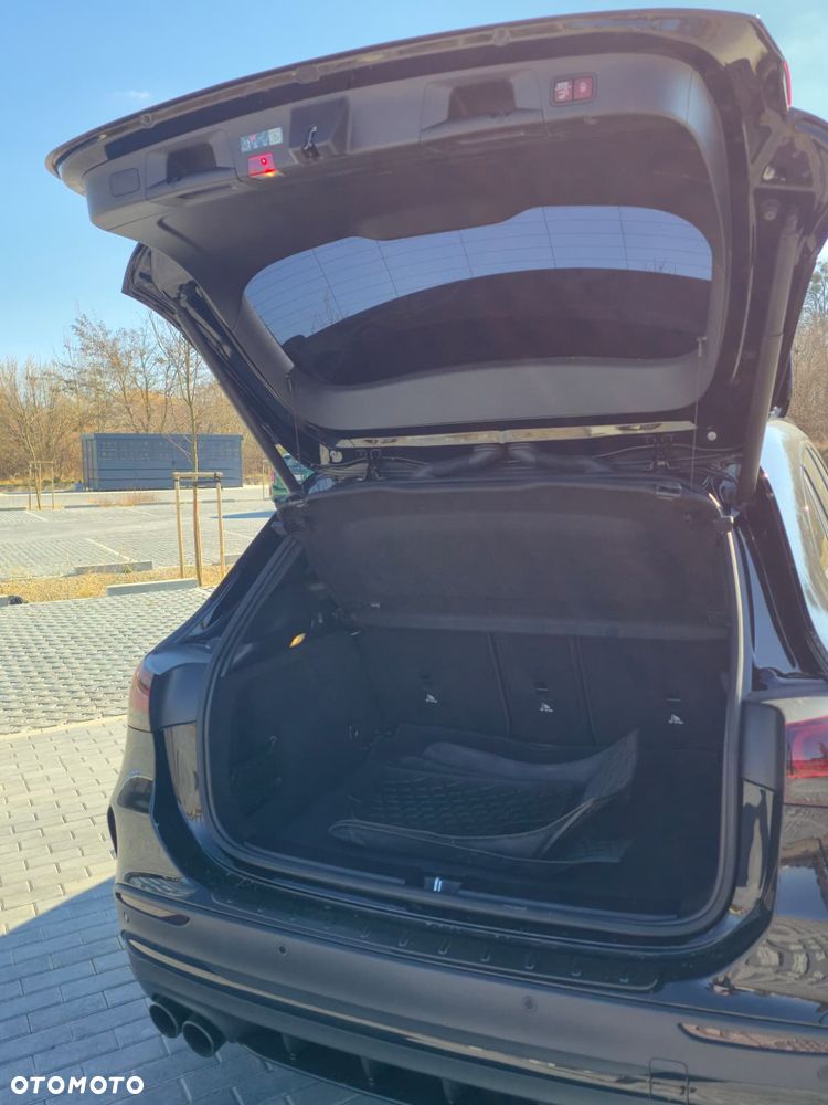 Mercedes-Benz GLA - 6