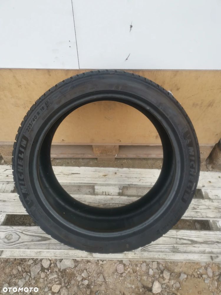 OPONA ZIMOWA 225/40 R18 MICHELIN PILOT ALPIN 5 DOT 4623 BIĘŻNIK 7mm - 3