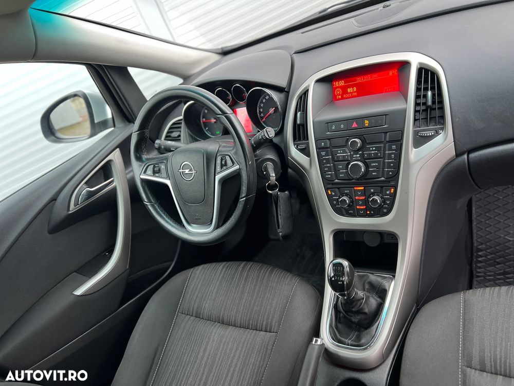 Opel Astra 1.7 CDTI DPF Sports Tourer Exklusiv - 9