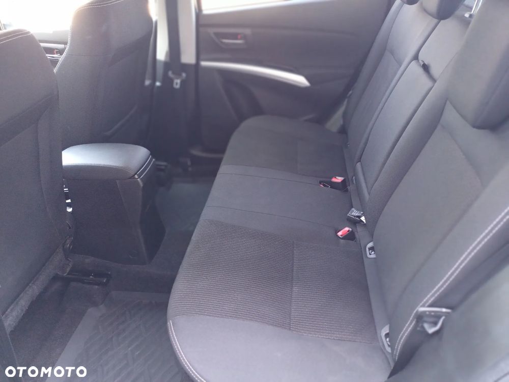 Suzuki SX4 - 10