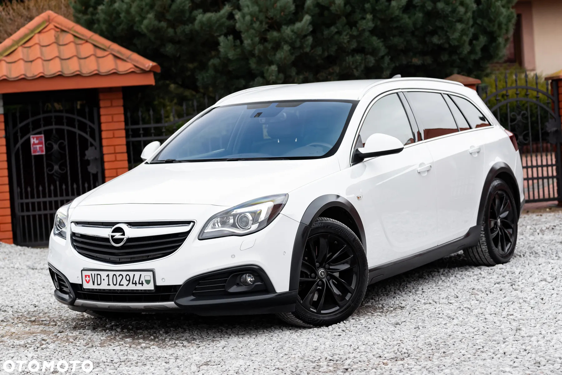 Opel Insignia 2.0 ECOTEC DI Turbo 4x4 Country Tourer Au - 6