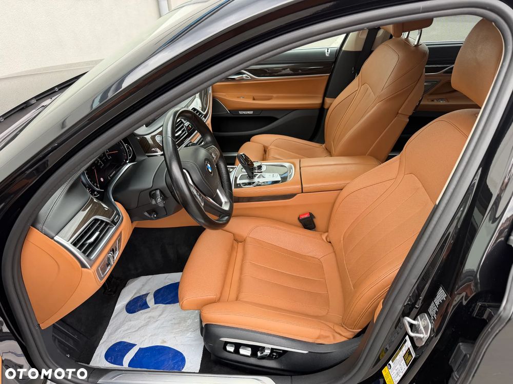 BMW Seria 7 - 17