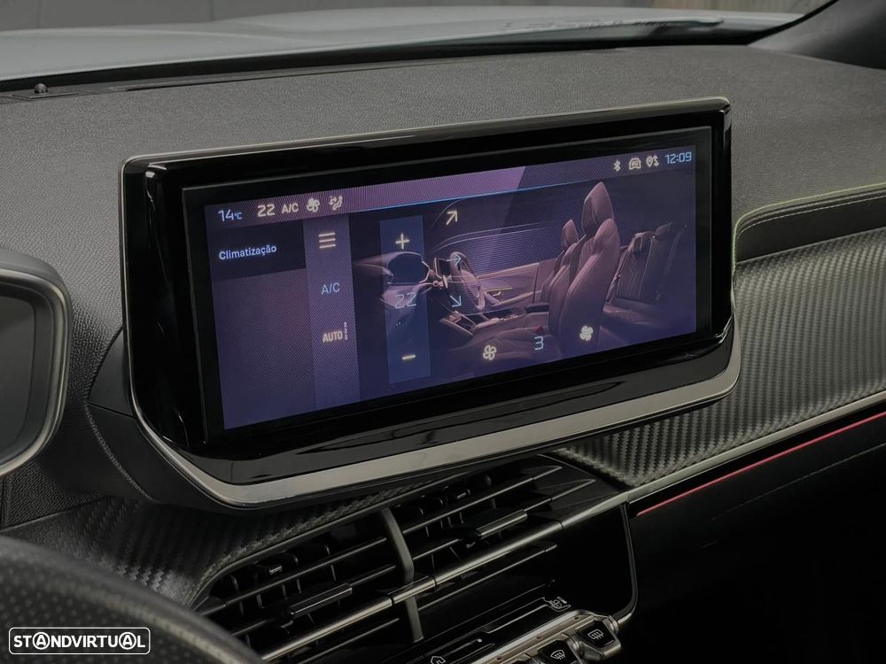 Peugeot 2008 1.2 PureTech GT Line EAT8 - 19