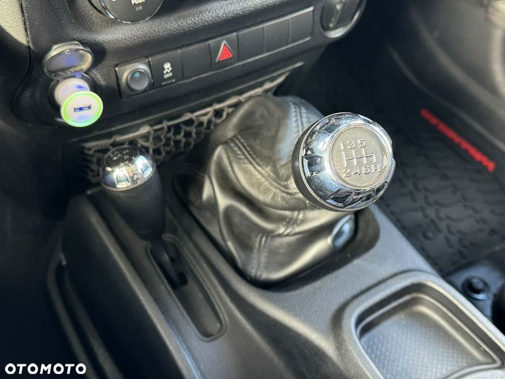 Jeep Wrangler - 39