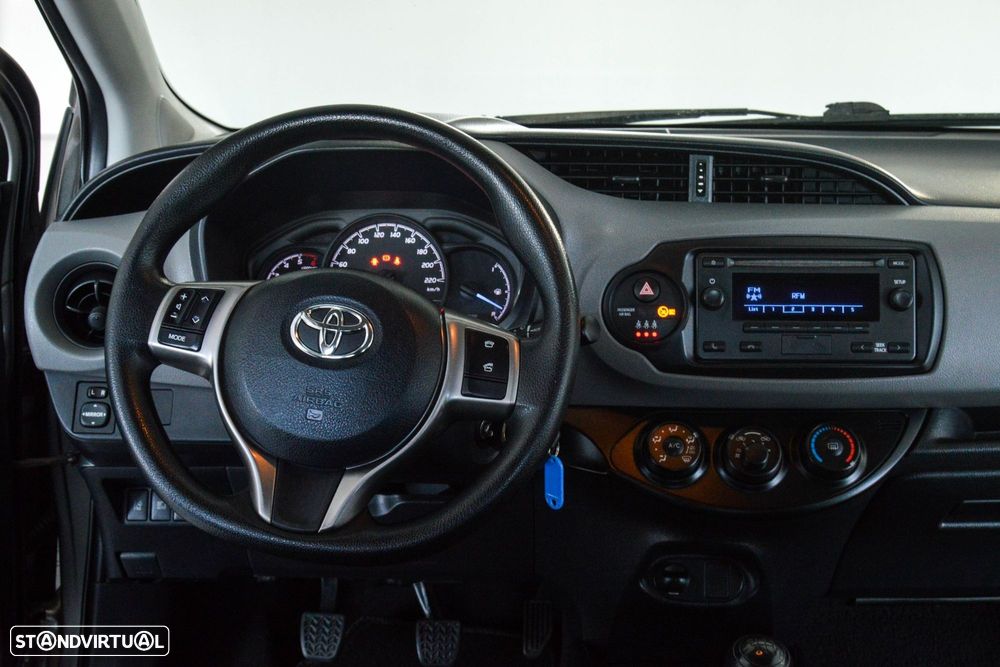 Toyota Yaris 1.4 D-4D ACtive - 25