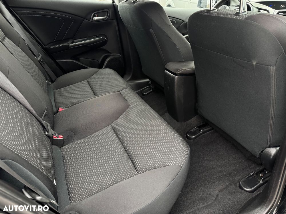 Honda Civic 1.4 i-VTEC Sport Black Edition - 11