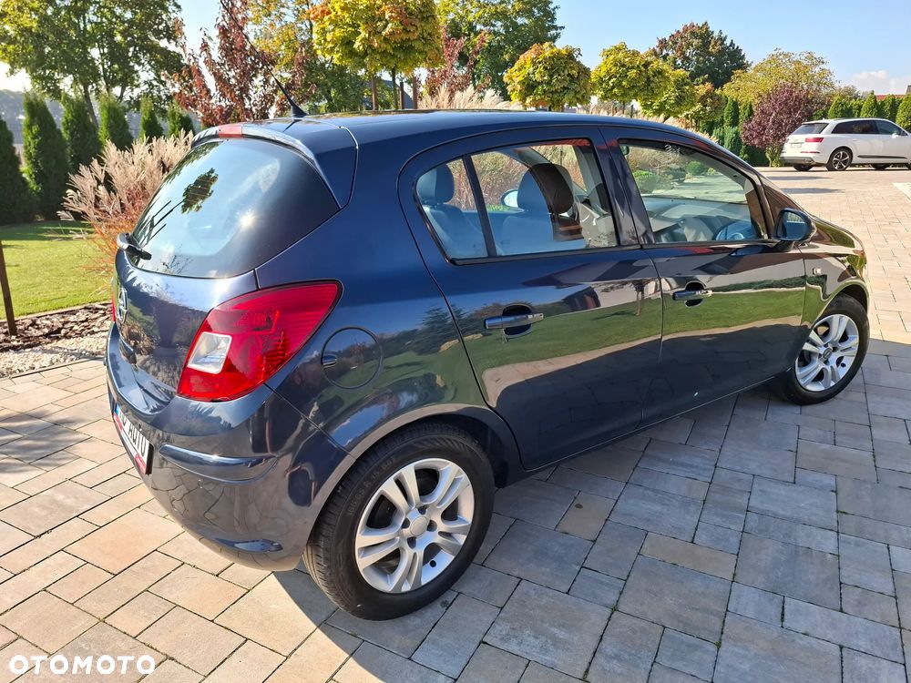 Opel Corsa 1.4 T Cosmo S&S - 21