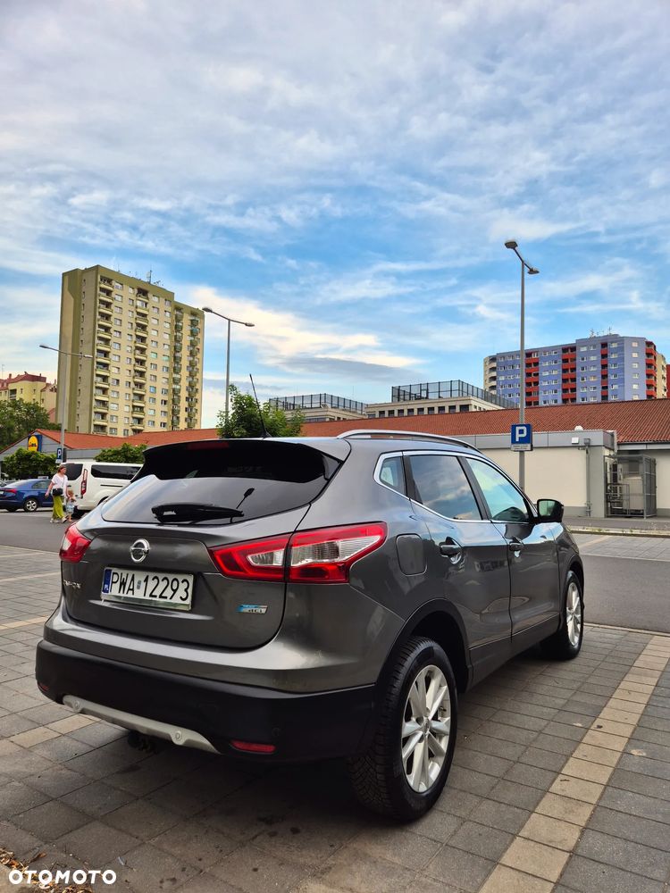 Nissan Qashqai 1.6 DCi Xtronic TEKNA - 3