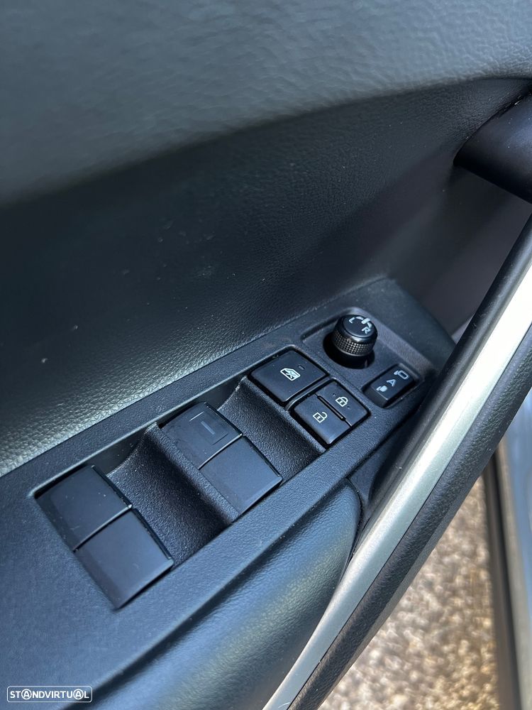 Toyota Corolla Cross 2.0 Hybrid Exclusive - 9