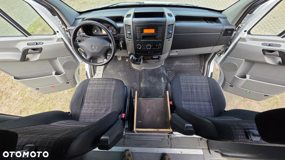 Mercedes-Benz SPRINTER BRYGADÓWKA - 24