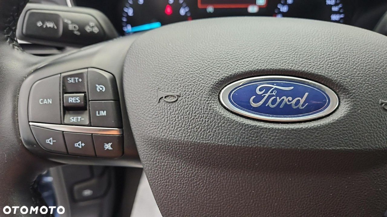 Ford Focus 1.0 EcoBoost Titanium - 16
