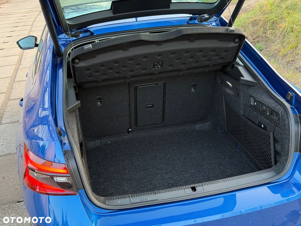 Skoda Superb 2.0 TDI SCR Style DSG - 30