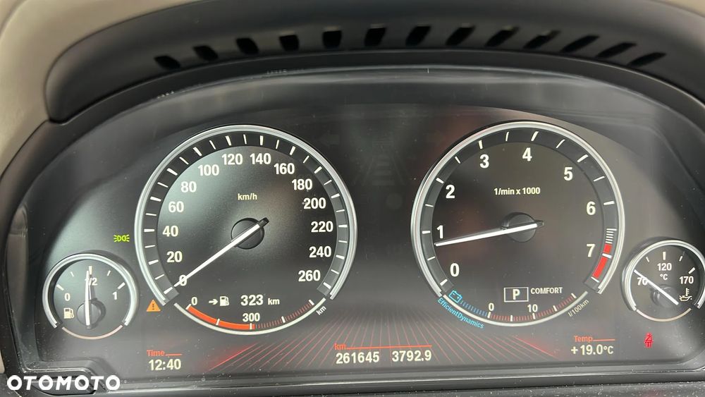BMW Seria 7 750i xDrive - 8