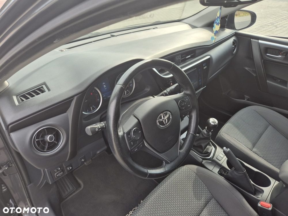 Toyota Corolla 1.6 Classic Plus - 8