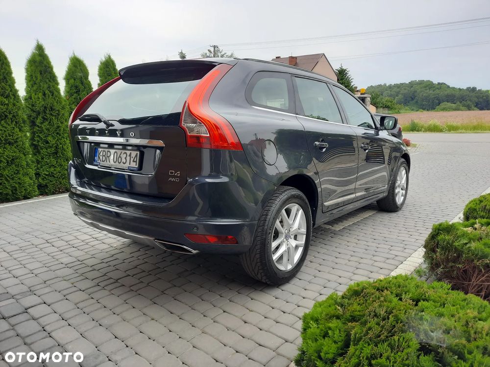 Volvo XC 60 D4 AWD Momentum - 9