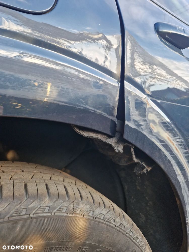 Volvo XC 60 B5 B AWD Plus Dark - 15