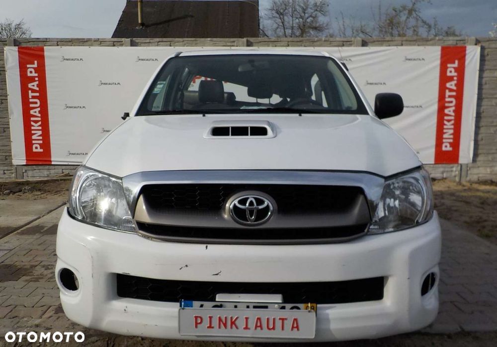 Toyota Hilux - 3